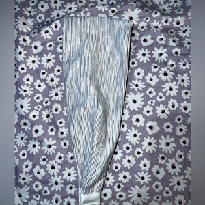 Lululemon white/gray headband reversible